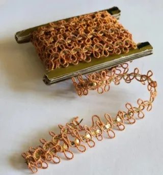 Galón antiguo pasamanería hojilla lame oro