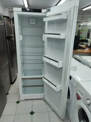 Nevera Liebherr una puerta clase E 185,5x60cm