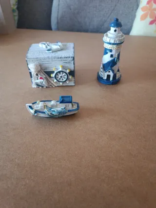 Lote Decoración Marinera: Faro, Barco y Cofre