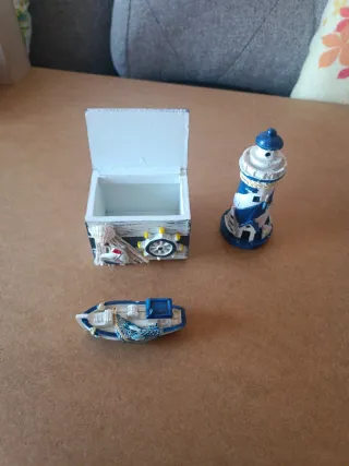 Lote Decoración Marinera: Faro, Barco y Cofre