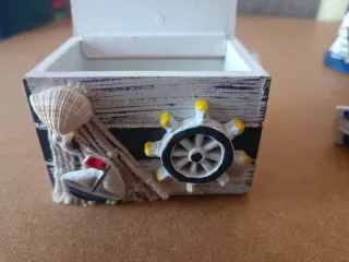 Lote Decoración Marinera: Faro, Barco y Cofre