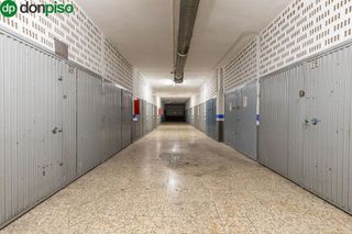 Garaje en venta en Barrio de Zaidín en Granada