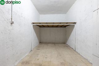 Garaje en venta en Barrio de Zaidín en Granada