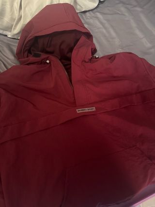 Chaqueta MUSKRA SPORT Roja con Capucha