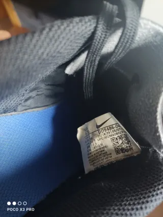 Deportivas Nike Negras y Azules