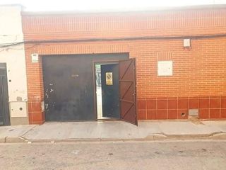 Casa adosada en venta en Tomelloso