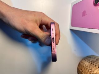 iPhone 16 100% Batteria ORIGINALE Rosa 128gb