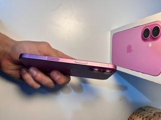 iPhone 16 100% Batteria ORIGINALE Rosa 128gb