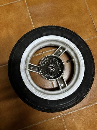 Llanta y Neumático Trasero Aprilia Sonic