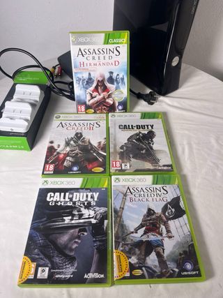 Xbox 360 Negra + Juegos y Cargador