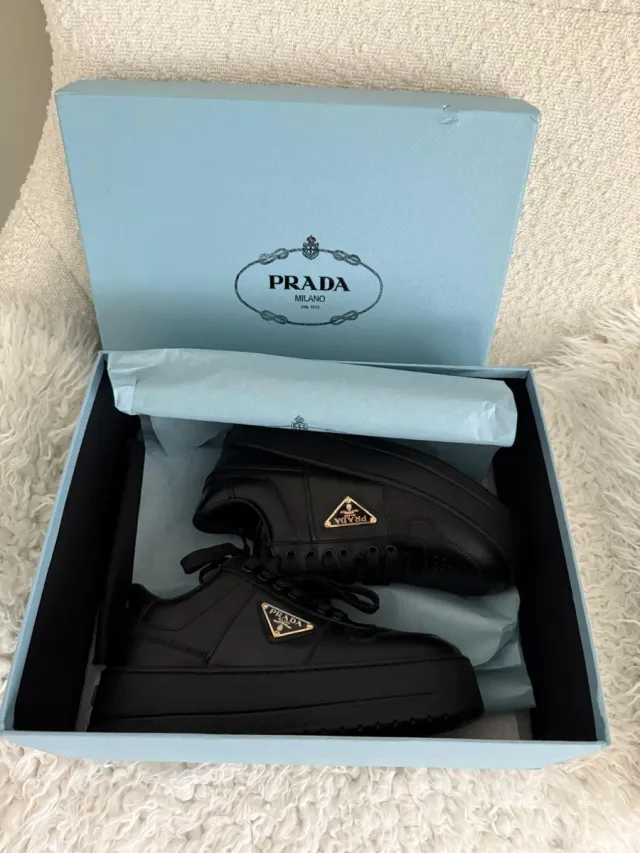 Zapatillas Prada Negras
