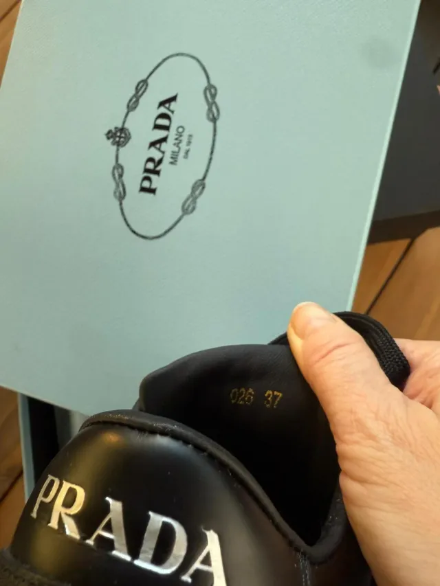 Zapatillas Prada Negras