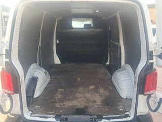 Volkswagen Transporter Furgón Corto TN 2.0 TDI 81kW 4P