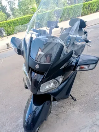 Suzuki Burgman 650 Executive