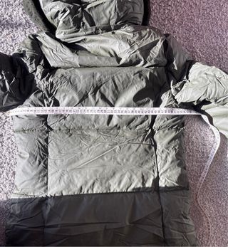 Abrigo largo impermeable mujer verde caqui