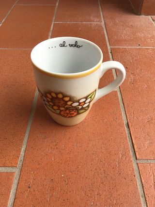Tazza Thun ceramica decorata fiori e coccinella