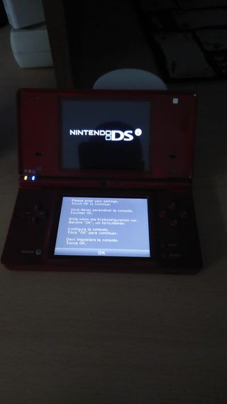 Nintendo DSi Roja