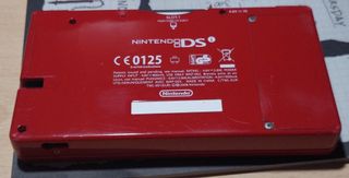 Nintendo DSi Roja
