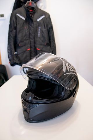 Casco Integral Moto WESTT Negro