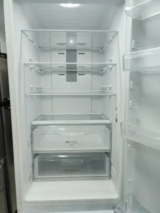 Nevera Indesit Combi 202.7x60cm con garantía