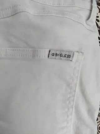 Pantalón vaquero blanco
