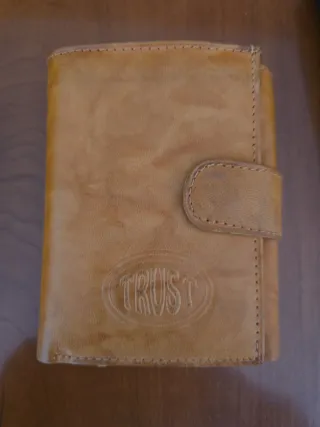 Carteras de piel para hombre