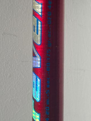 Caña y carrete de pesca