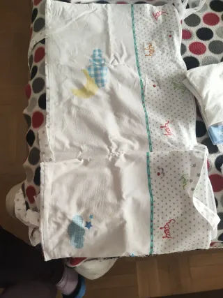 Funda chichonera para cuna