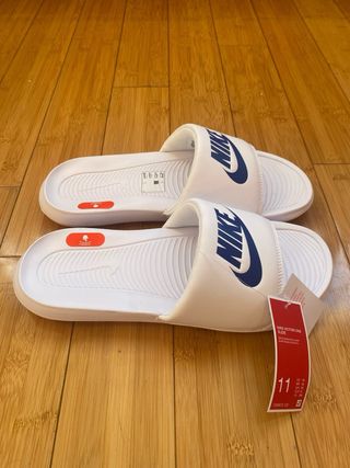 Chanclas Nike Victori One. Talla 45.