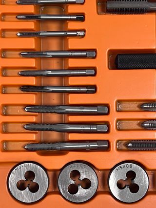 Set Maschi e Filiere Metrici 29 Pezzi