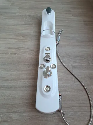 Columna de ducha monomando con hidromasaje