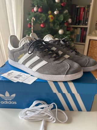 Adidas Gazelle Talla 42 2/3 Gris/Blanco