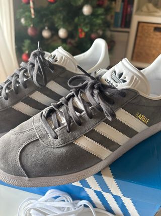 Adidas Gazelle Talla 42 2/3 Gris/Blanco