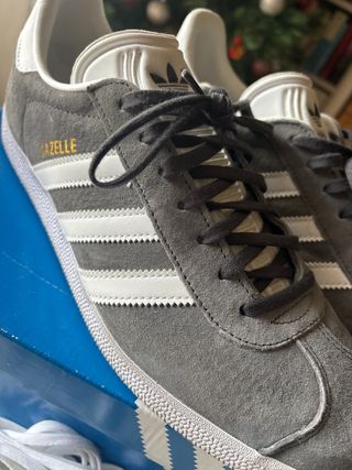Adidas Gazelle Talla 42 2/3 Gris/Blanco
