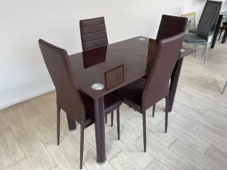 Mesa y 4 Sillas Salón Ocasión