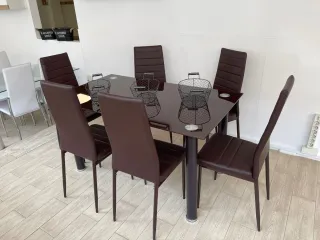 Mesa y 4 Sillas Salón Ocasión