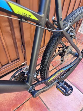 Bicicleta Btwin MTB Negra