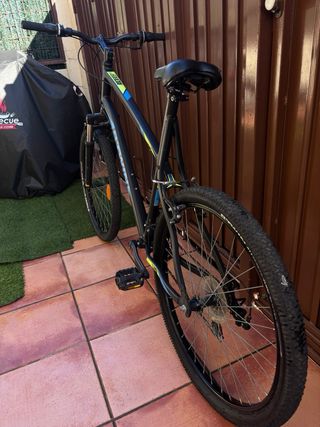 Bicicleta Btwin MTB Negra