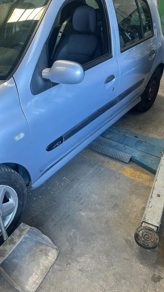 Faldón Lateral Renault Clio Izquierdo y Derecho