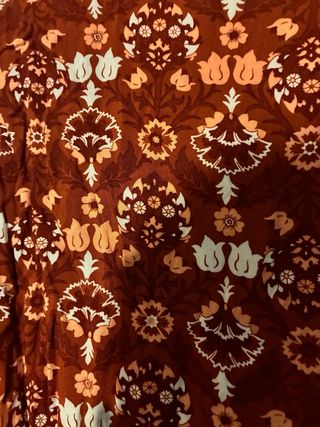 Vestido estampado floral marrón y naranja