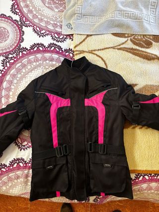 Chaqueta Moto Lovo Talla M Negra y Rosa