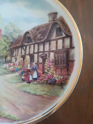 Plato Royal Vale Porcelana Bone China