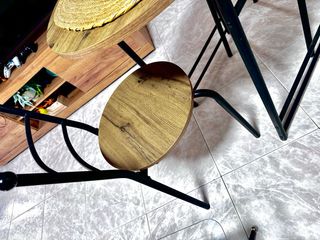 Mesa 2 plazas cocina/terraza + 2 individuales.