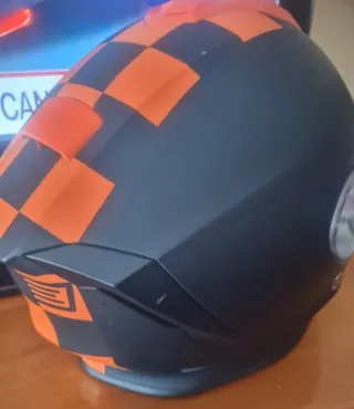 Capacete Origine Preto e Laranja