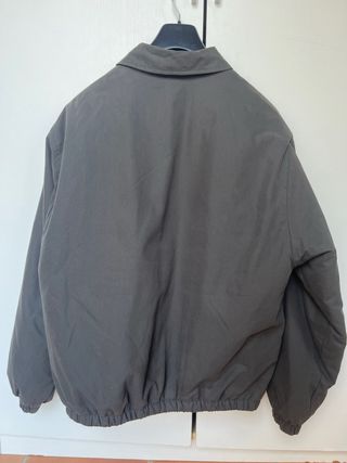 Chaqueta Pull&Bear gris acolchada