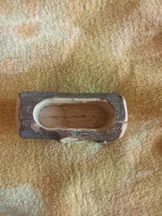 Portatutto in legno fatto a mano