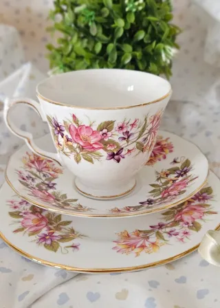 Trio da tea vivace di Colclough