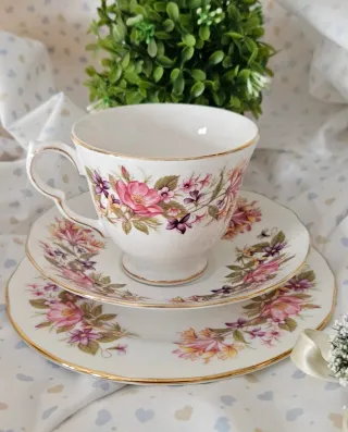 Trio da tea vivace di Colclough