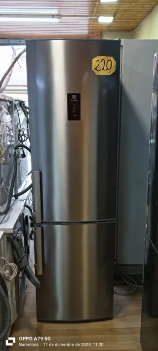 Nevera Combi Electrolux no Frost energía A+