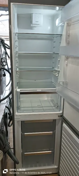 Nevera Combi Electrolux no Frost energía A+